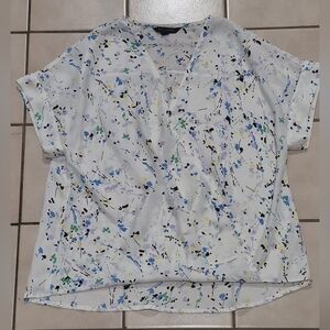 Banana Republic Abstract Floral V-Neck Blouse – Size S
